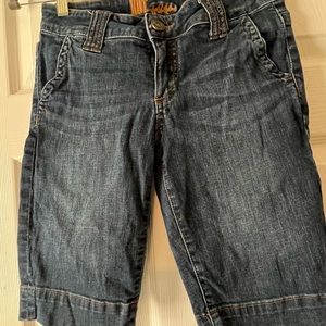 Kut from the Cloth Jean Shorts size 2